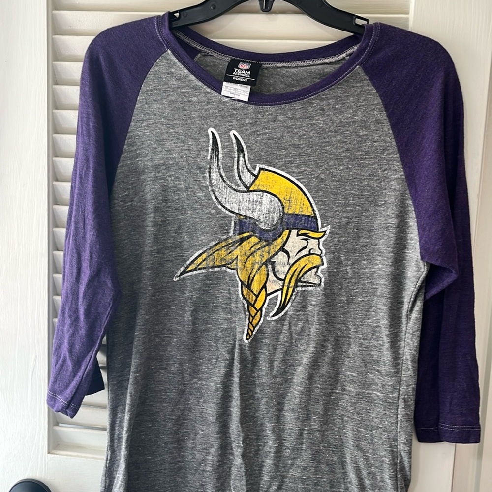 NFL Vikings tshirt